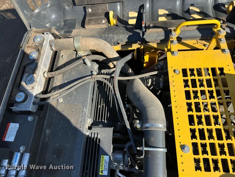 image for item FK1606 2014 Komatsu PC390LC-10 excavator