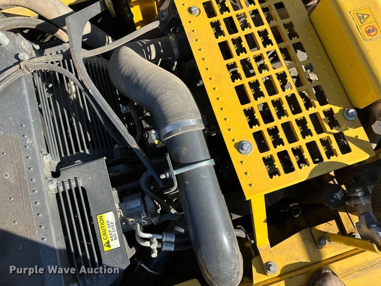 image for item FK1606 2014 Komatsu PC390LC-10 excavator