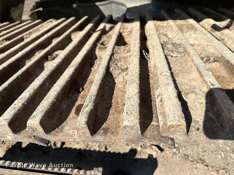 image for item FK1606 2014 Komatsu PC390LC-10 excavator