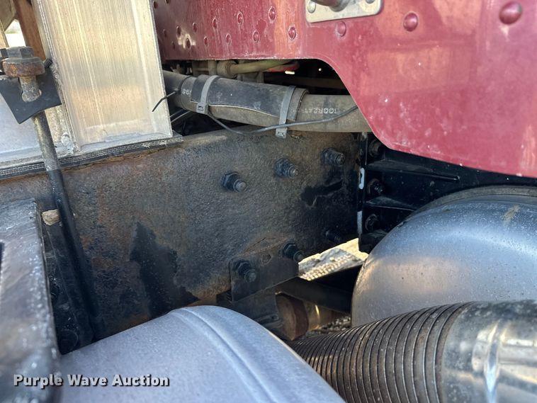 image for item FK1607 2003 Peterbilt 379 semi truck