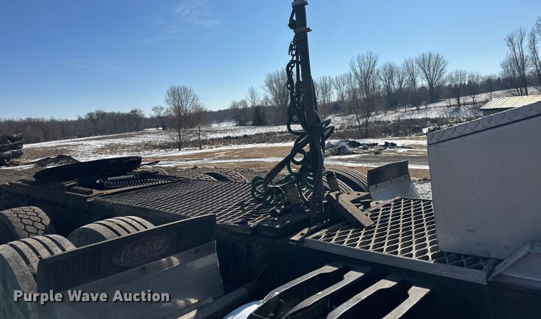 image for item FK1607 2003 Peterbilt 379 semi truck