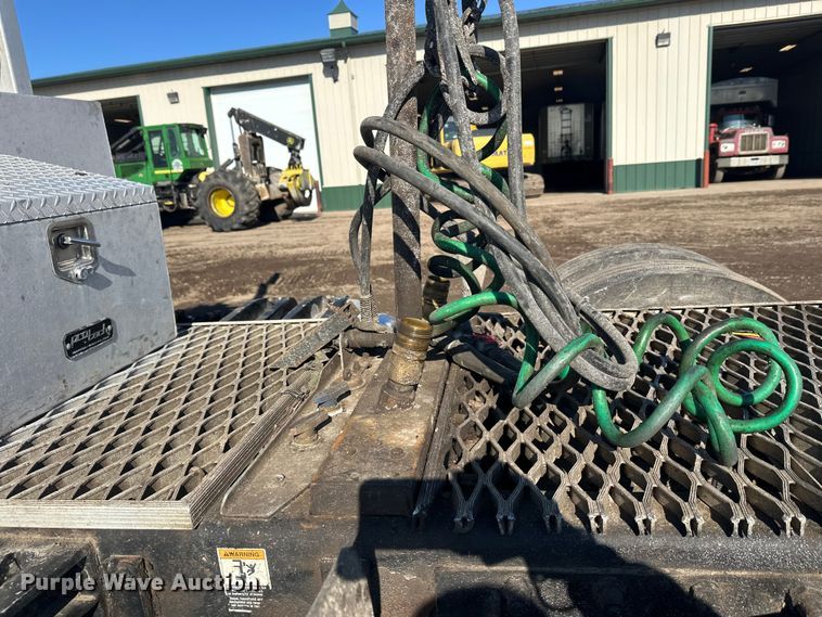 image for item FK1607 2003 Peterbilt 379 semi truck