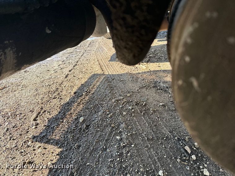 image for item FK1607 2003 Peterbilt 379 semi truck