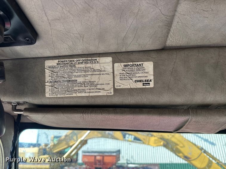 image for item FK1607 2003 Peterbilt 379 semi truck