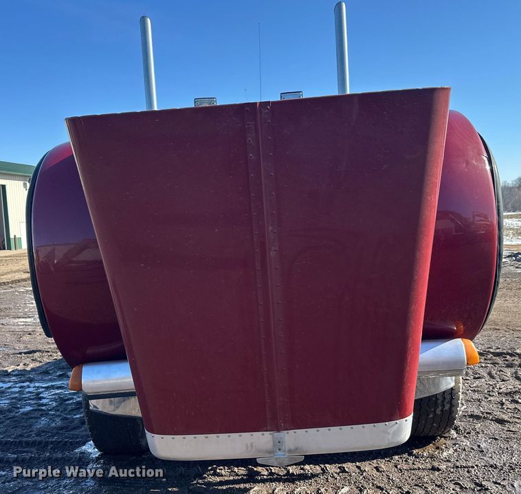 image for item FK1607 2003 Peterbilt 379 semi truck