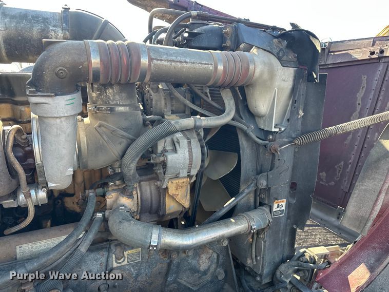 image for item FK1607 2003 Peterbilt 379 semi truck