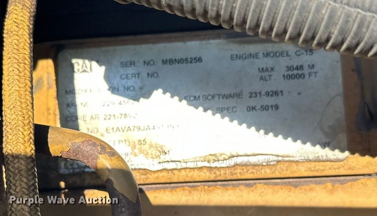 image for item FK1607 2003 Peterbilt 379 semi truck