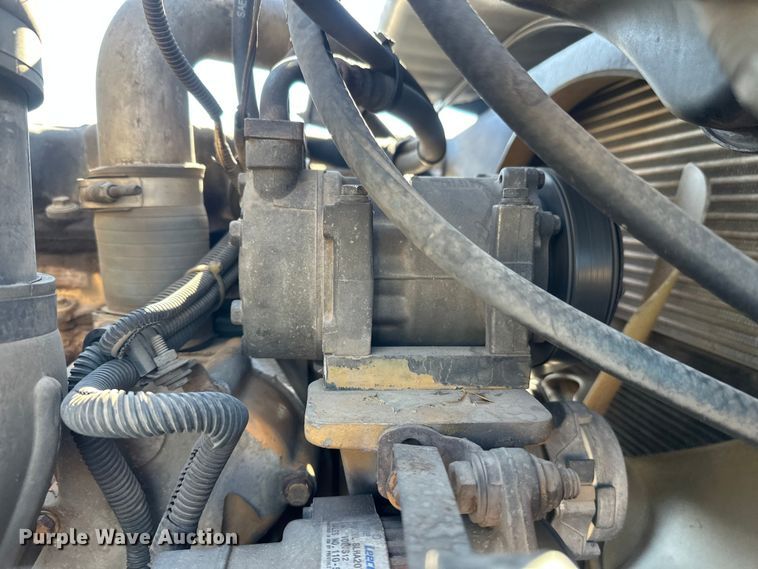 image for item FK1607 2003 Peterbilt 379 semi truck