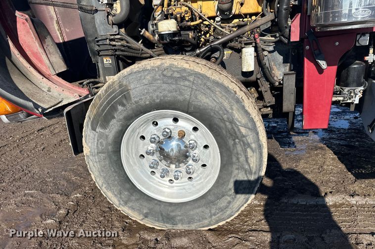 image for item FK1607 2003 Peterbilt 379 semi truck