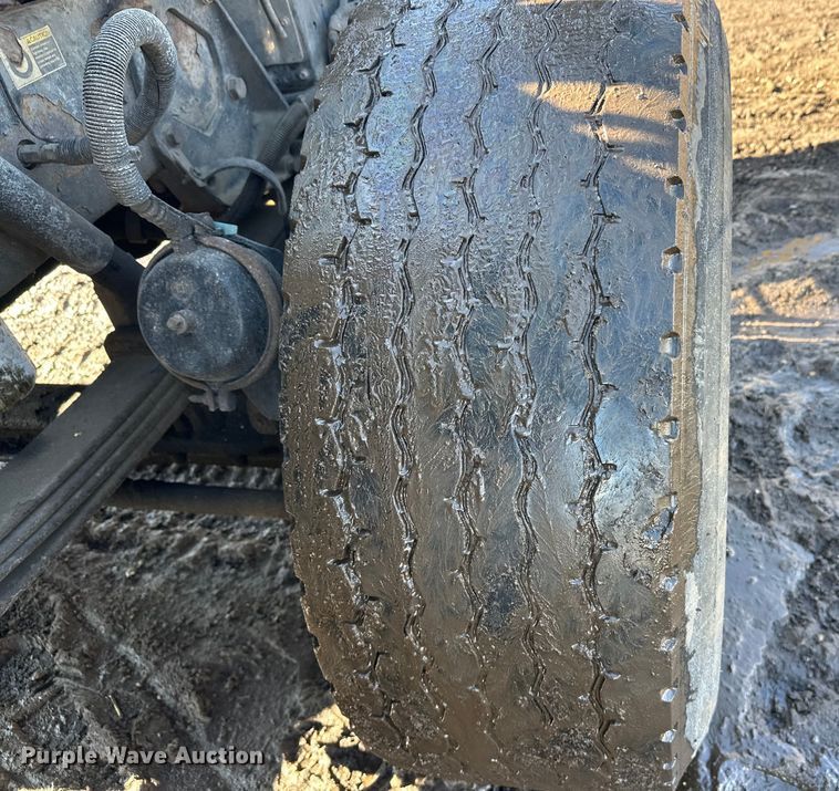 image for item FK1607 2003 Peterbilt 379 semi truck