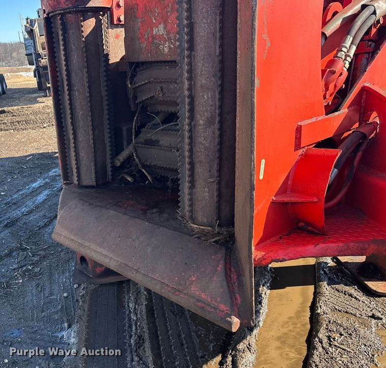 image for item FK1608 Morbark Model 20 chip harvester wood chipper