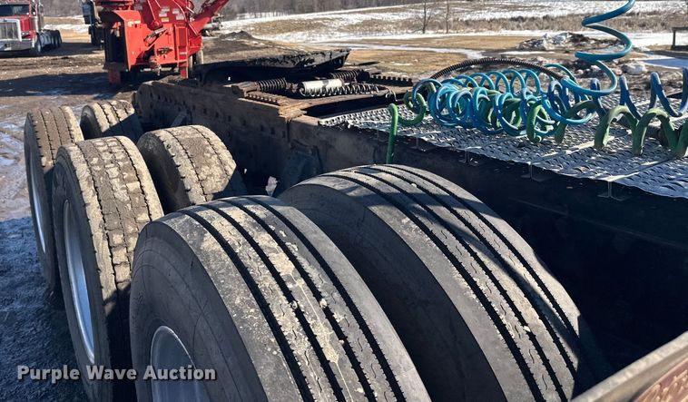 image for item FK1609 2000 Peterbilt 379 semi truck