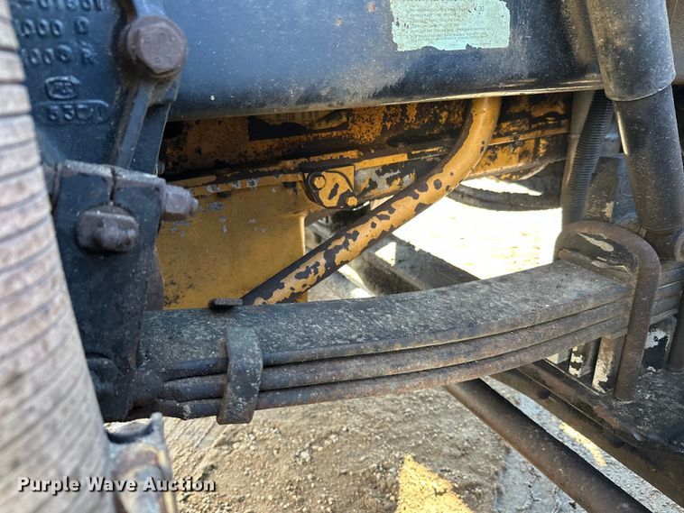 image for item FK1609 2000 Peterbilt 379 semi truck