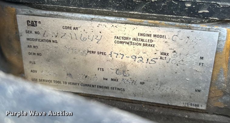 image for item FK1609 2000 Peterbilt 379 semi truck