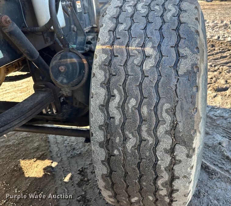 image for item FK1609 2000 Peterbilt 379 semi truck