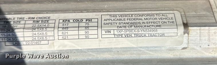 image for item FK1609 2000 Peterbilt 379 semi truck