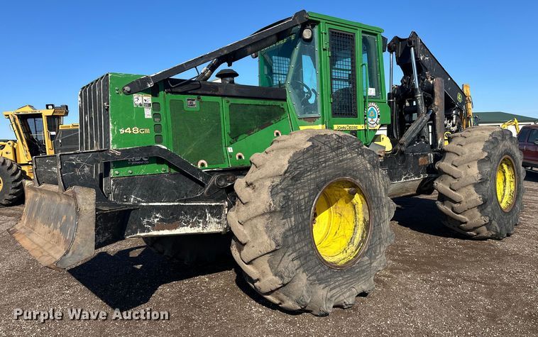 image for item FK1610 2006 John Deere 648GIII skidder