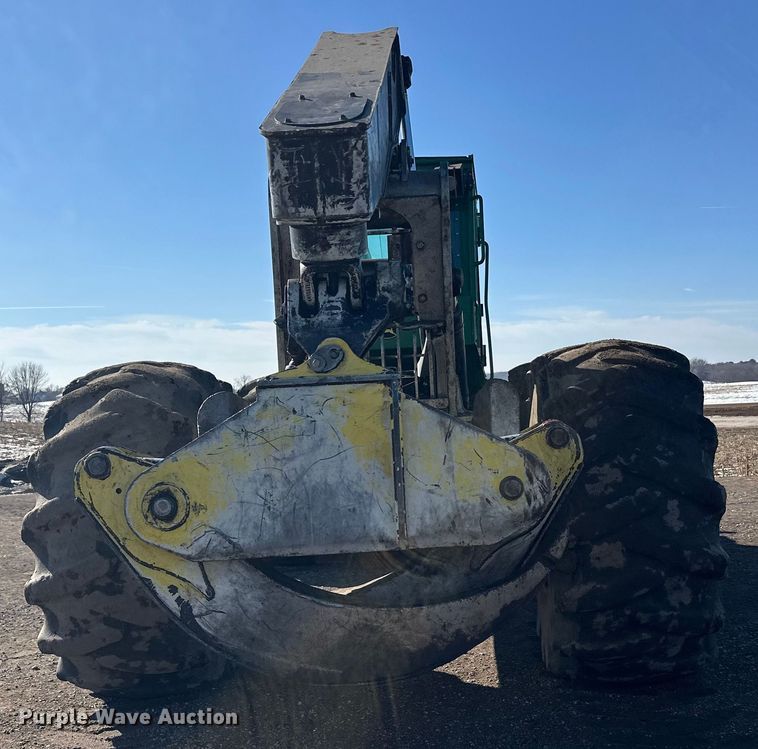 image for item FK1610 2006 John Deere 648GIII skidder