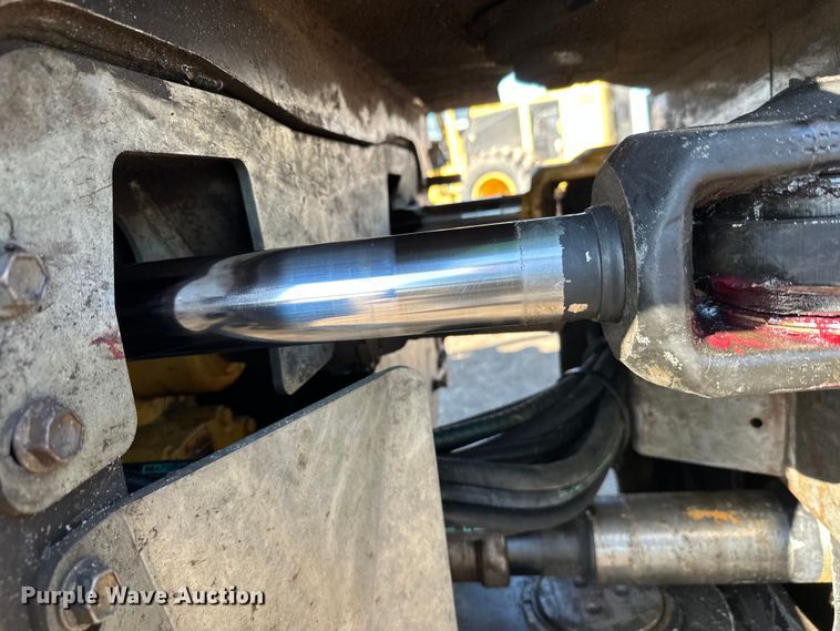 image for item FK1610 2006 John Deere 648GIII skidder