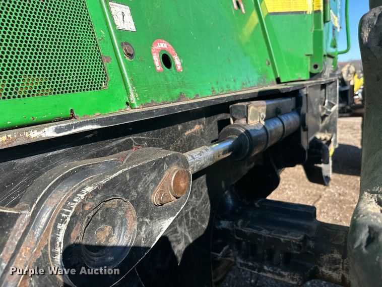 image for item FK1610 2006 John Deere 648GIII skidder