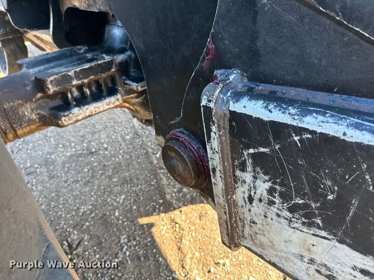 image for item FK1610 2006 John Deere 648GIII skidder