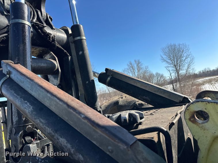 image for item FK1610 2006 John Deere 648GIII skidder