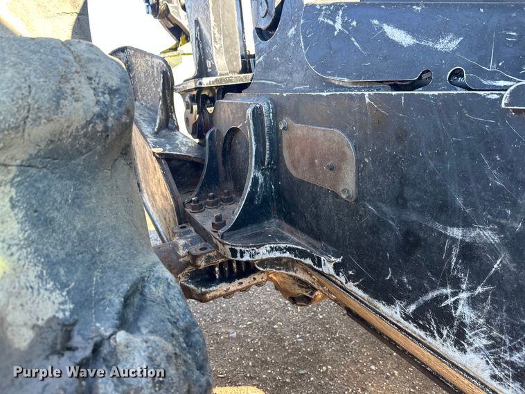 image for item FK1610 2006 John Deere 648GIII skidder