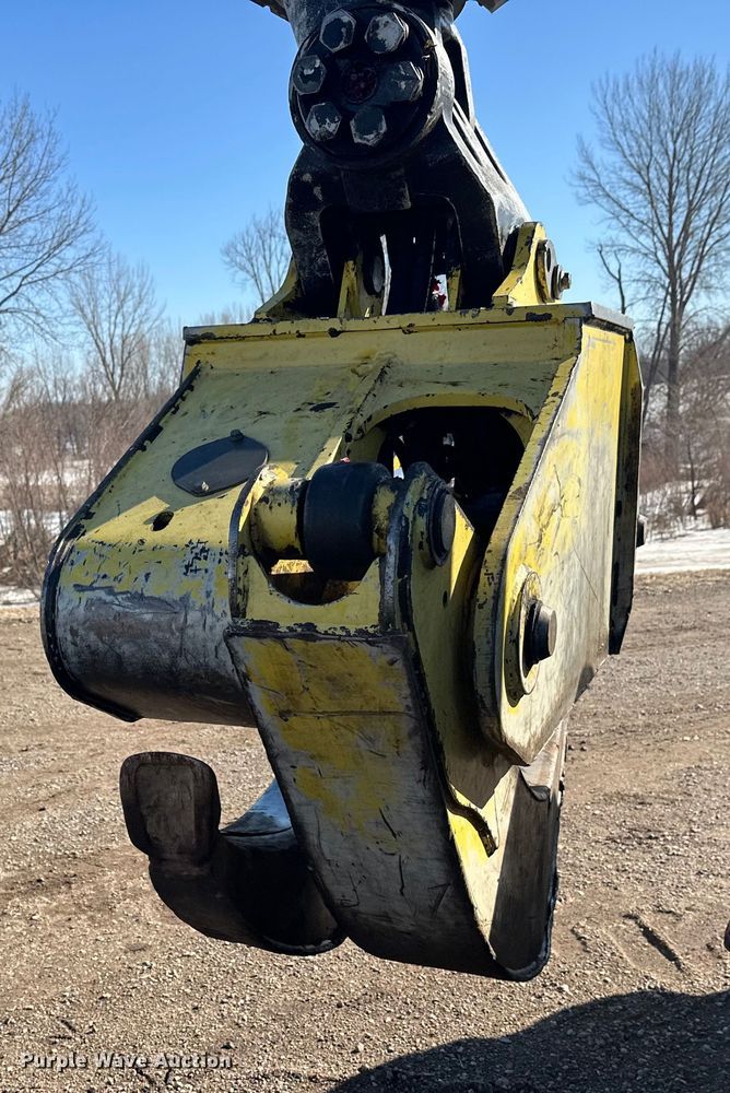 image for item FK1610 2006 John Deere 648GIII skidder