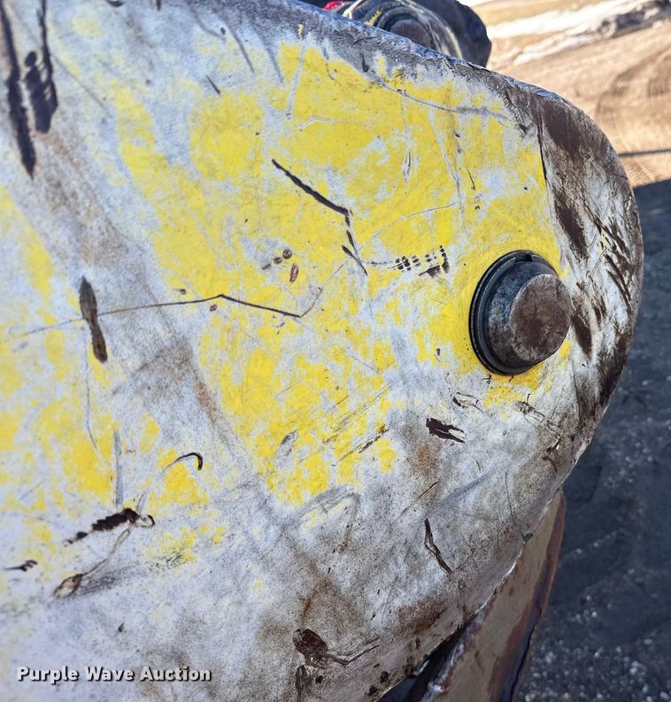 image for item FK1610 2006 John Deere 648GIII skidder