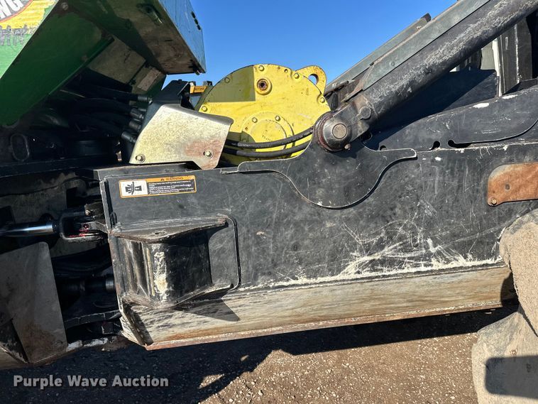 image for item FK1610 2006 John Deere 648GIII skidder