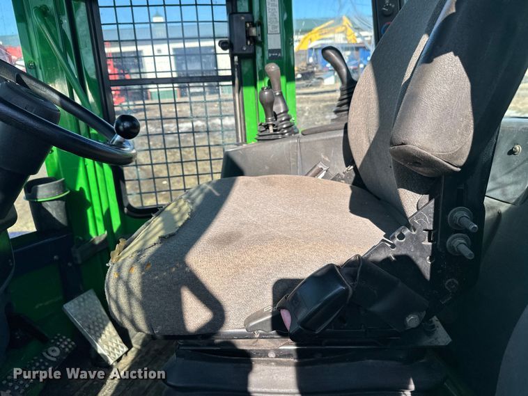 image for item FK1610 2006 John Deere 648GIII skidder