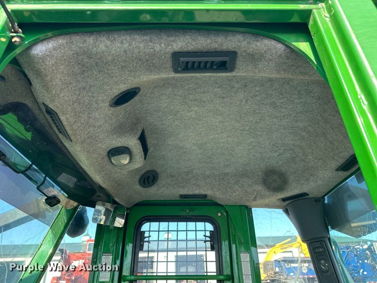 image for item FK1610 2006 John Deere 648GIII skidder