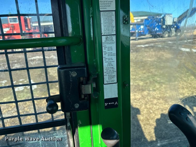 image for item FK1610 2006 John Deere 648GIII skidder