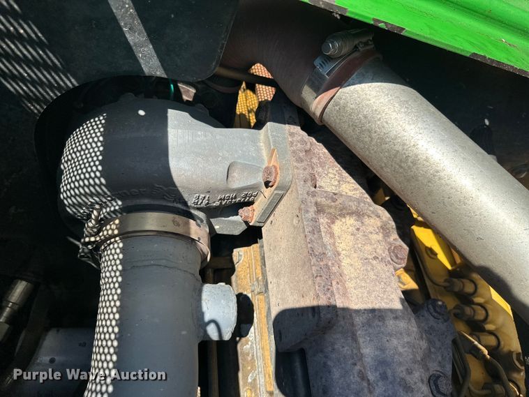 image for item FK1610 2006 John Deere 648GIII skidder