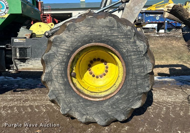 image for item FK1610 2006 John Deere 648GIII skidder