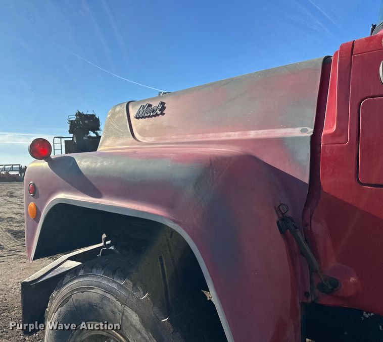 image for item FK1612 1988 Mack RD688SX dump truck