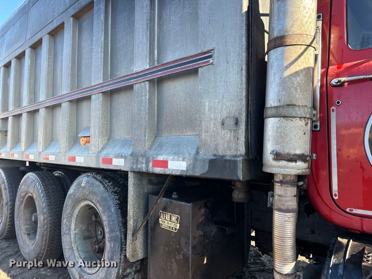 image for item FK1612 1988 Mack RD688SX dump truck