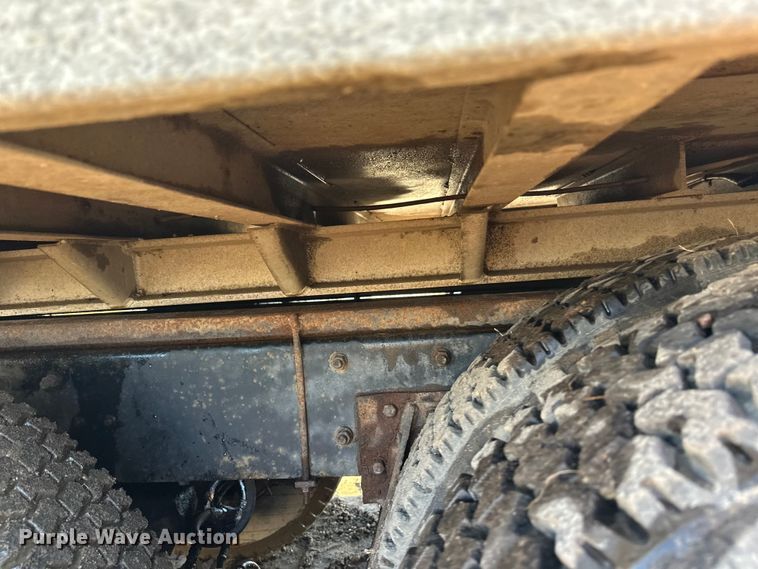 image for item FK1612 1988 Mack RD688SX dump truck