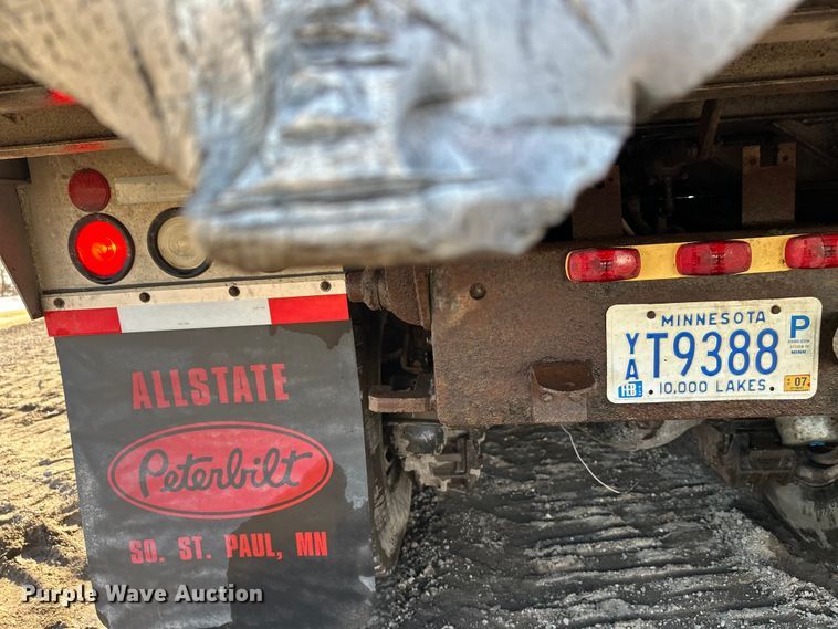 image for item FK1612 1988 Mack RD688SX dump truck