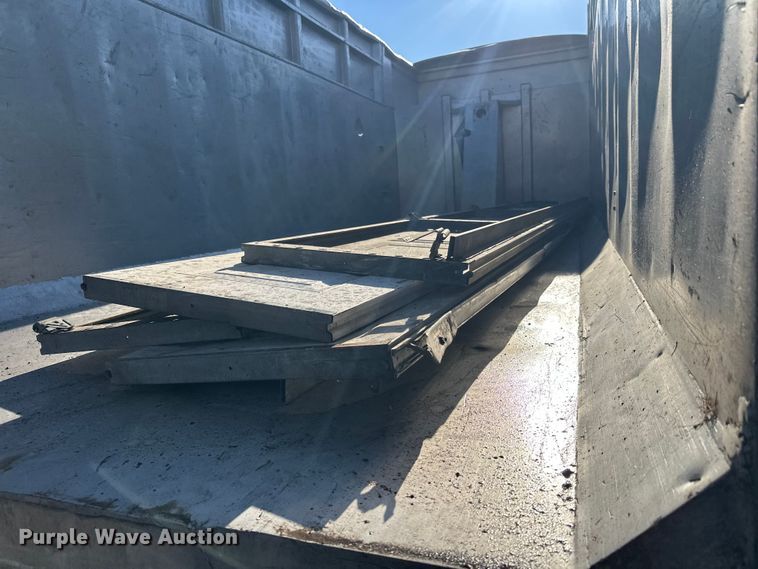 image for item FK1612 1988 Mack RD688SX dump truck