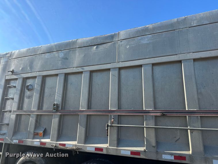 image for item FK1612 1988 Mack RD688SX dump truck