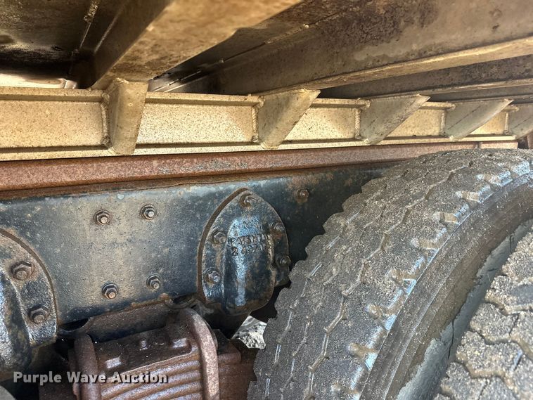 image for item FK1612 1988 Mack RD688SX dump truck