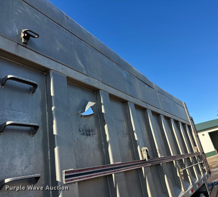 image for item FK1612 1988 Mack RD688SX dump truck