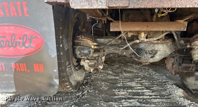 image for item FK1612 1988 Mack RD688SX dump truck