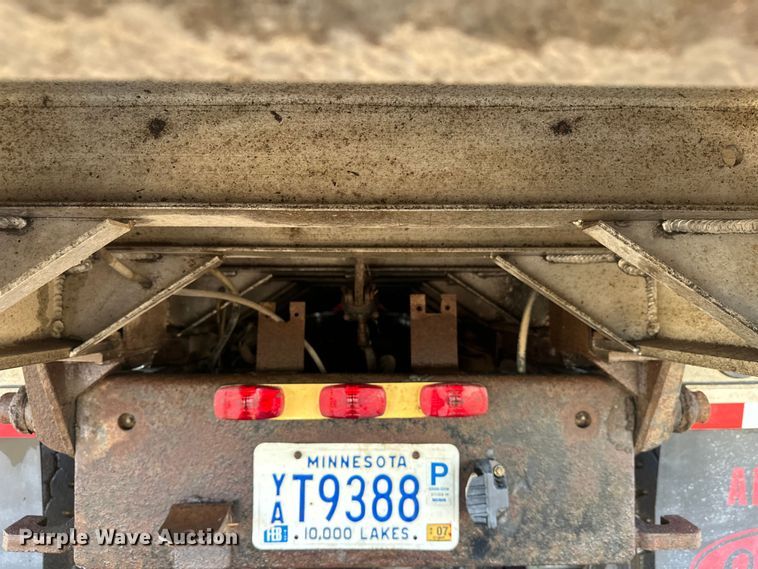 image for item FK1612 1988 Mack RD688SX dump truck