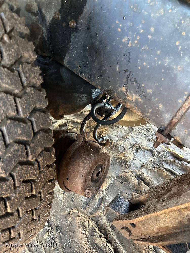 image for item FK1612 1988 Mack RD688SX dump truck