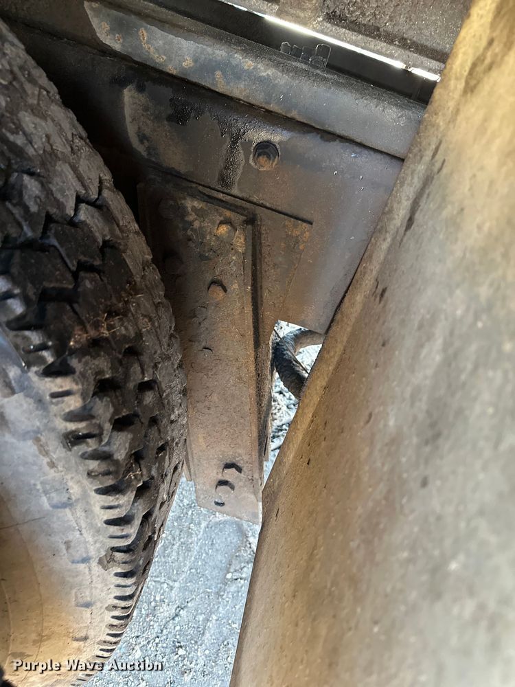 image for item FK1612 1988 Mack RD688SX dump truck