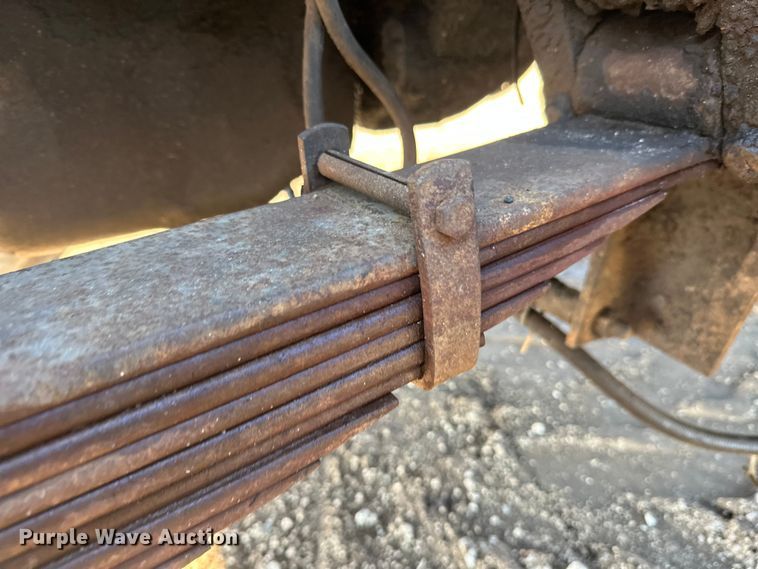 image for item FK1612 1988 Mack RD688SX dump truck