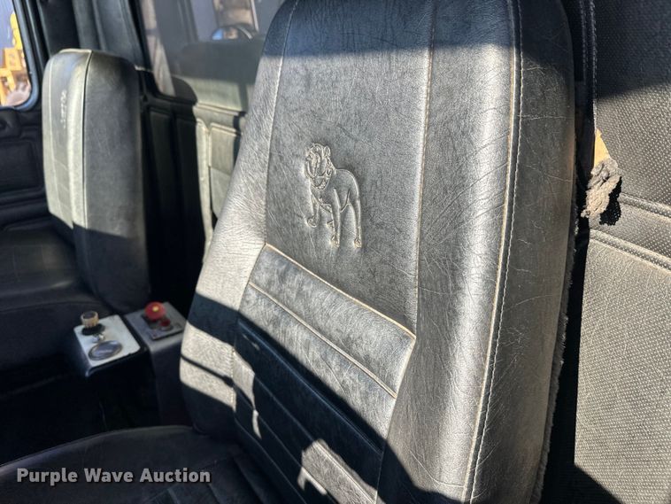 image for item FK1612 1988 Mack RD688SX dump truck