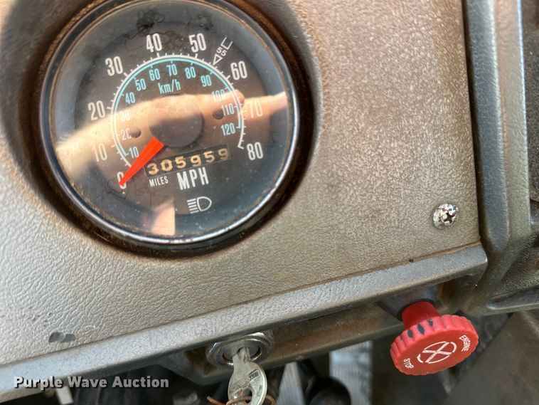 image for item FK1612 1988 Mack RD688SX dump truck